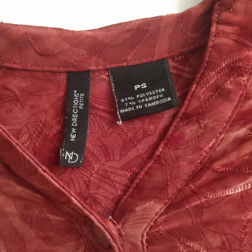 blouse - Picture 2 of 2